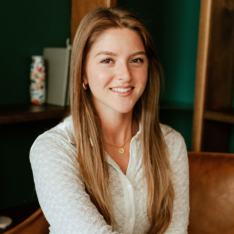 Amber Petisce, LLMSW